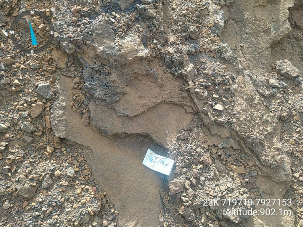 bussóla geológica engenharia